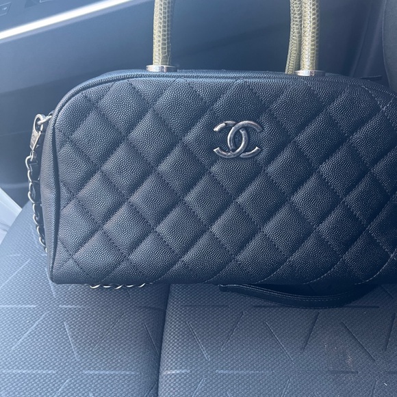Chanel Coco Handle Bowling,black caviar quilted lizard-embossed top handle - Picture 3 of 17